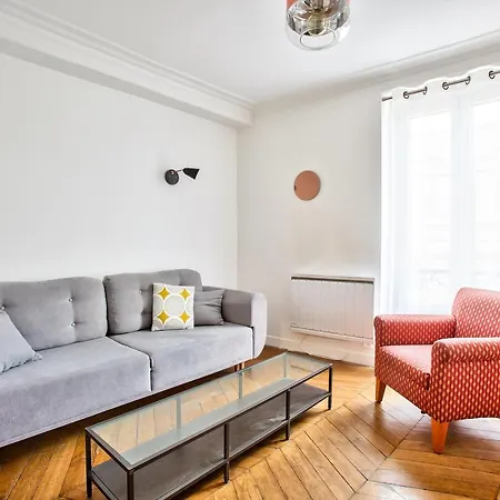 New! Modern ✰ ✰ Apartment *